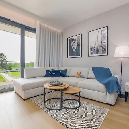 Omega Lake, Sun & Snow Lejlighed