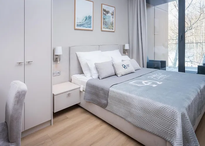 Omega Lake, Sun & Snow Lägenhet *